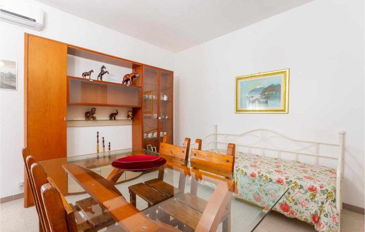 Lovely Apartment In Carovigno With Kitchen Dış mekan fotoğraf